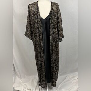 VTG Leopard Print Kimono Robe Over Black Satin Nightgown